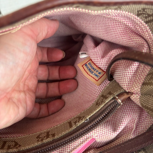 Dooney & Bourke vintage logo satchel bag/crossbody strap incl - Picture 15 of 16